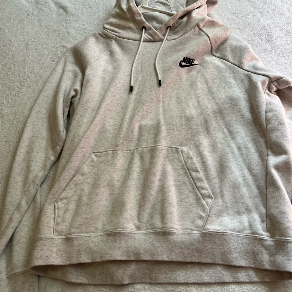 Nike sweatshirt size medium